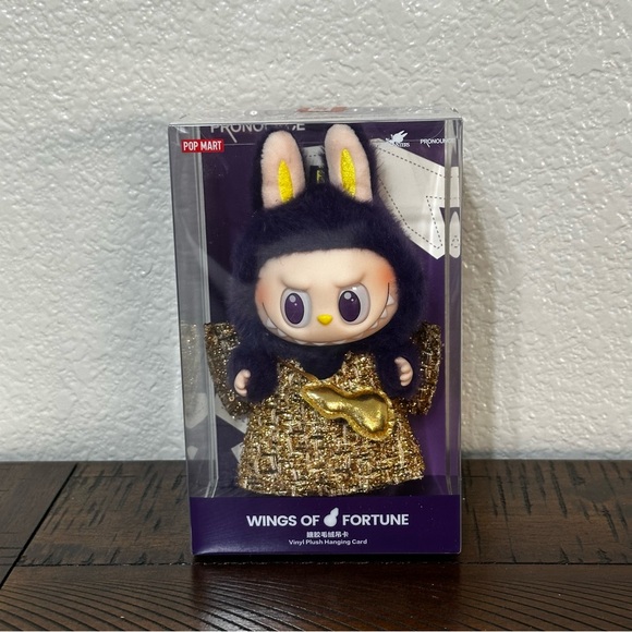 LABUBU × PRONOUNCE WINGS OF FORTUNE Vinyl Plush Hanging Card Authentic - Picture 2 of 6
